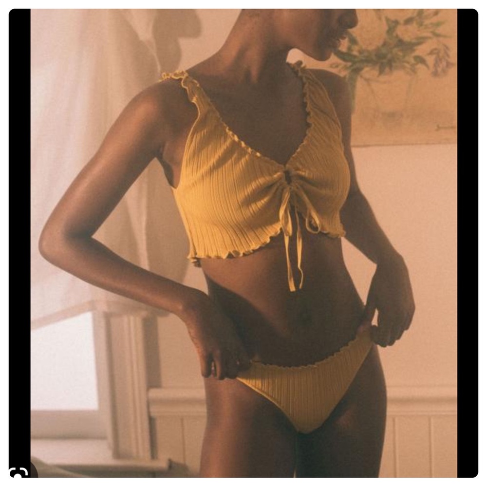 Urban outfitters ribbed cotton keyhole off the shoulder bra tank top & thong NWT